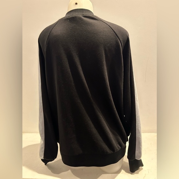 Oak + Fort black and white zip top.Black with white stripe on sleeves& shoulders - Picture 5 of 6